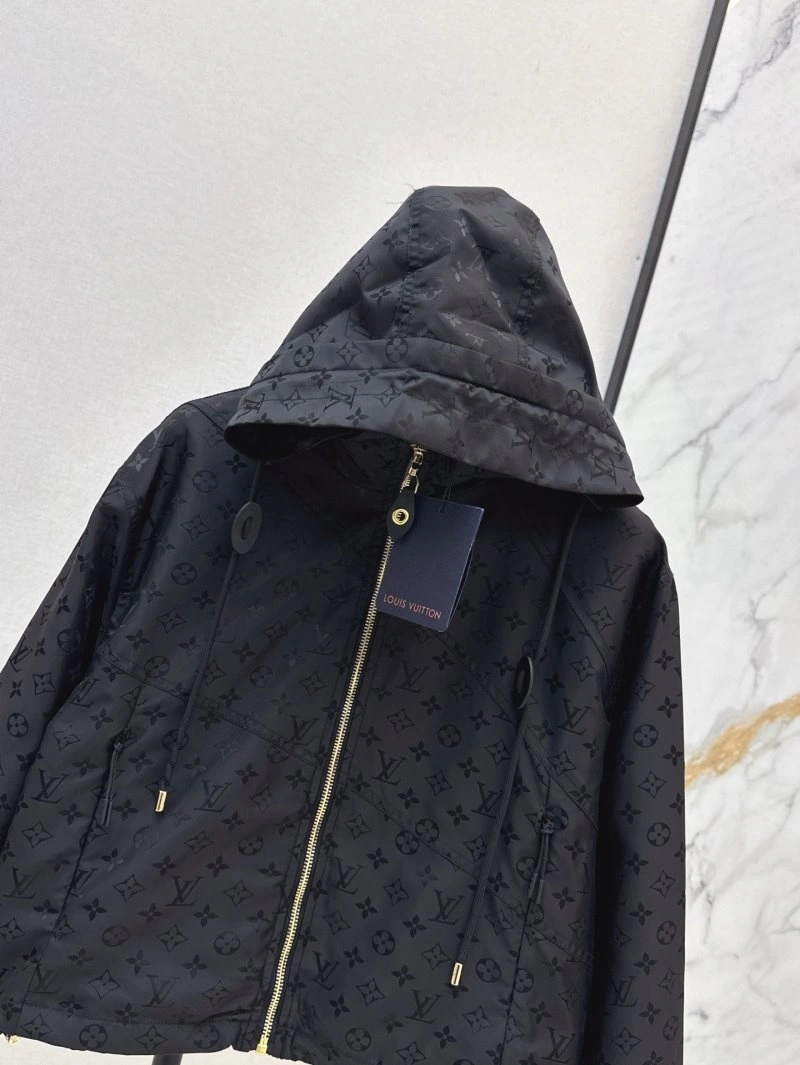 ZipUp Louis Vuitton Outwear 130743