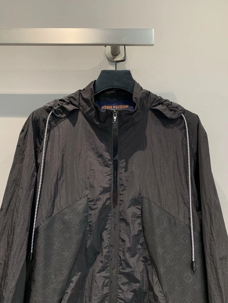 Louis Vuitton Outwear WaterResistant 130724