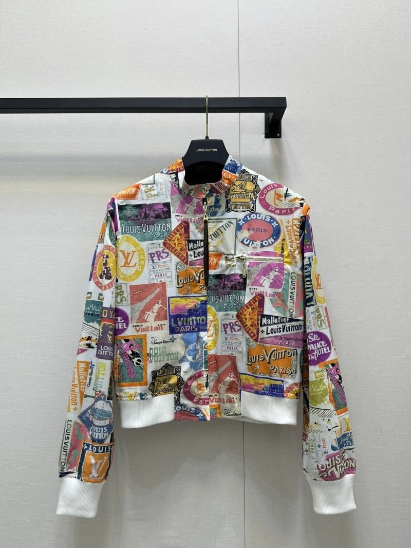 Practical Louis Vuitton Outwear 130741