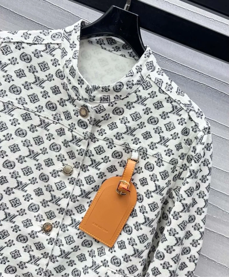 GoodFit Louis Vuitton Outwear 130710