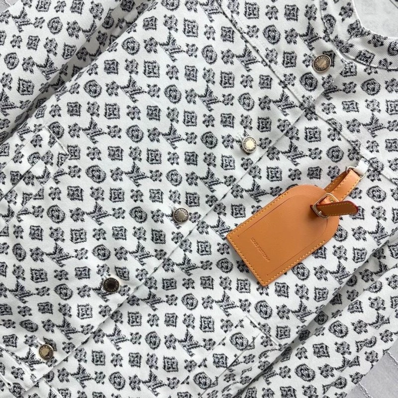 GoodFit Louis Vuitton Outwear 130710