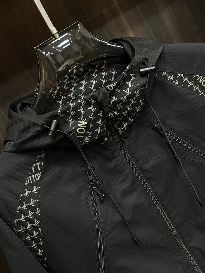 Efficient Louis Vuitton Outwear 135833