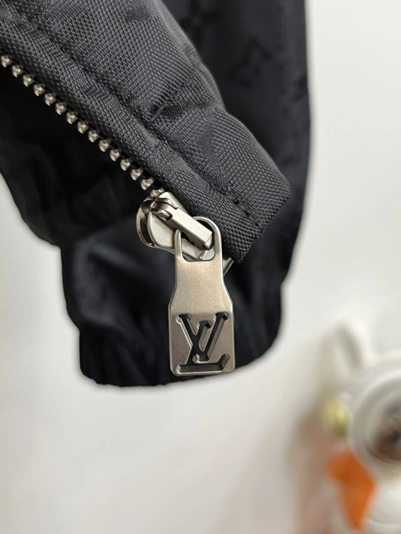 Louis Vuitton Outwear WrinkleFree 135827