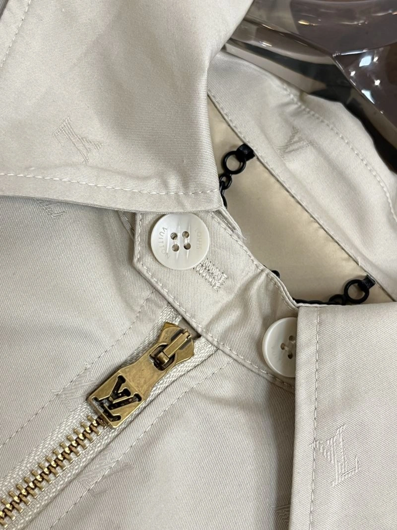 Fashionable Louis Vuitton Outwear 135832