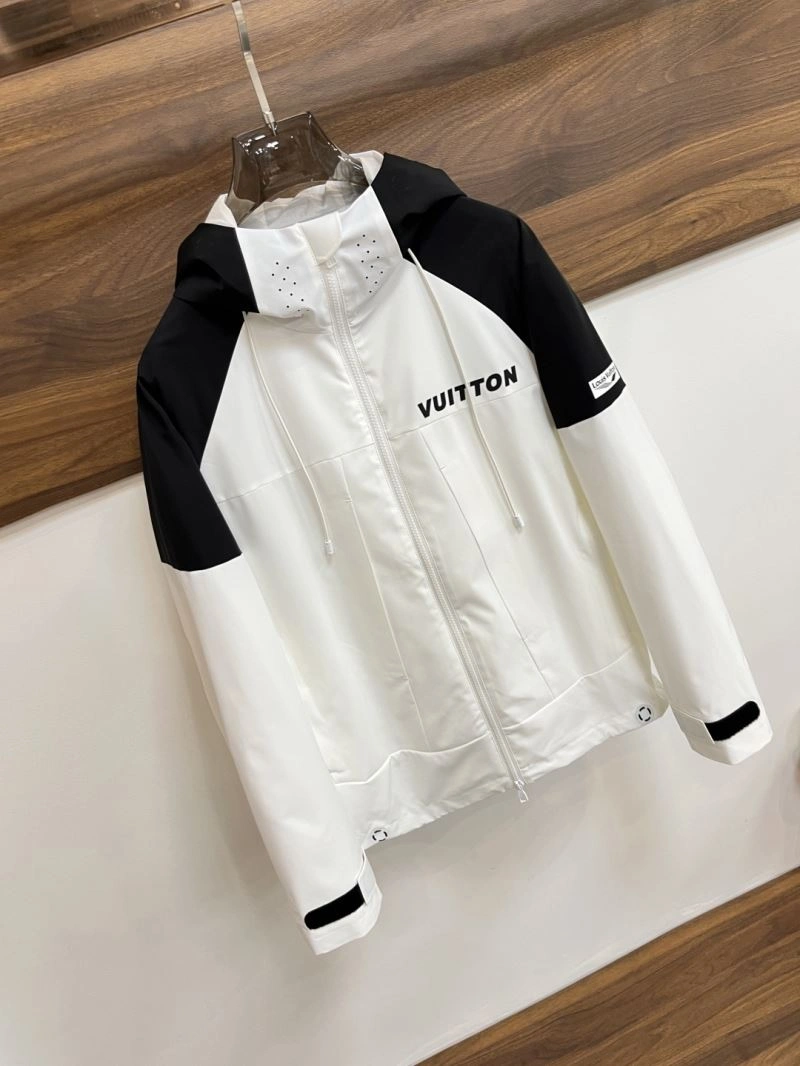 FlexibleFit Louis Vuitton Outwear 135830