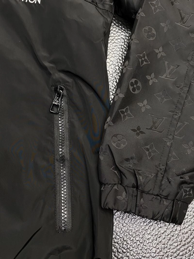 Louis Vuitton Outwear Seasonal 135828
