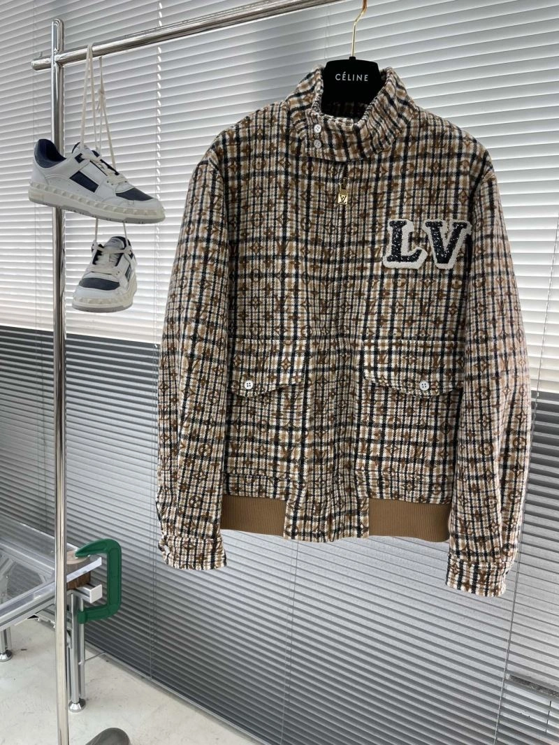 Tailored Louis Vuitton Outwear 135817