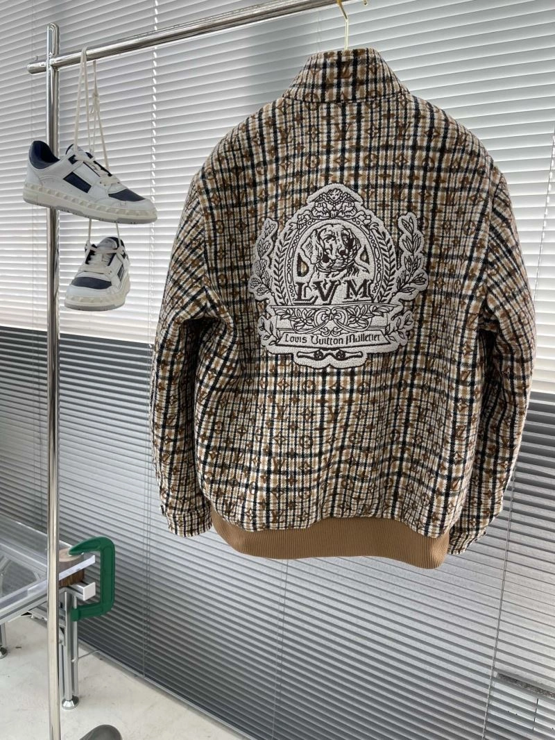 Tailored Louis Vuitton Outwear 135817