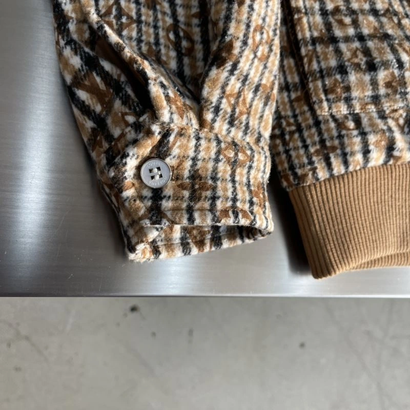 Tailored Louis Vuitton Outwear 135817