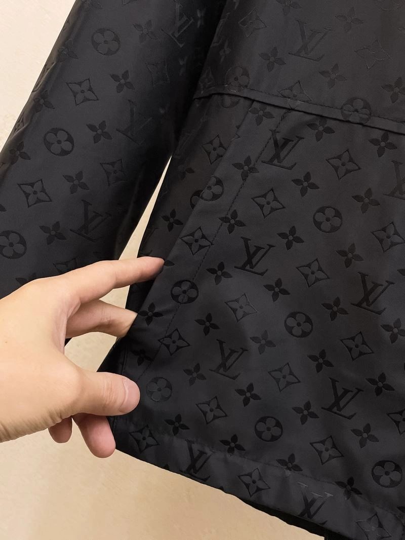 Minimalist Louis Vuitton Outwear 135876
