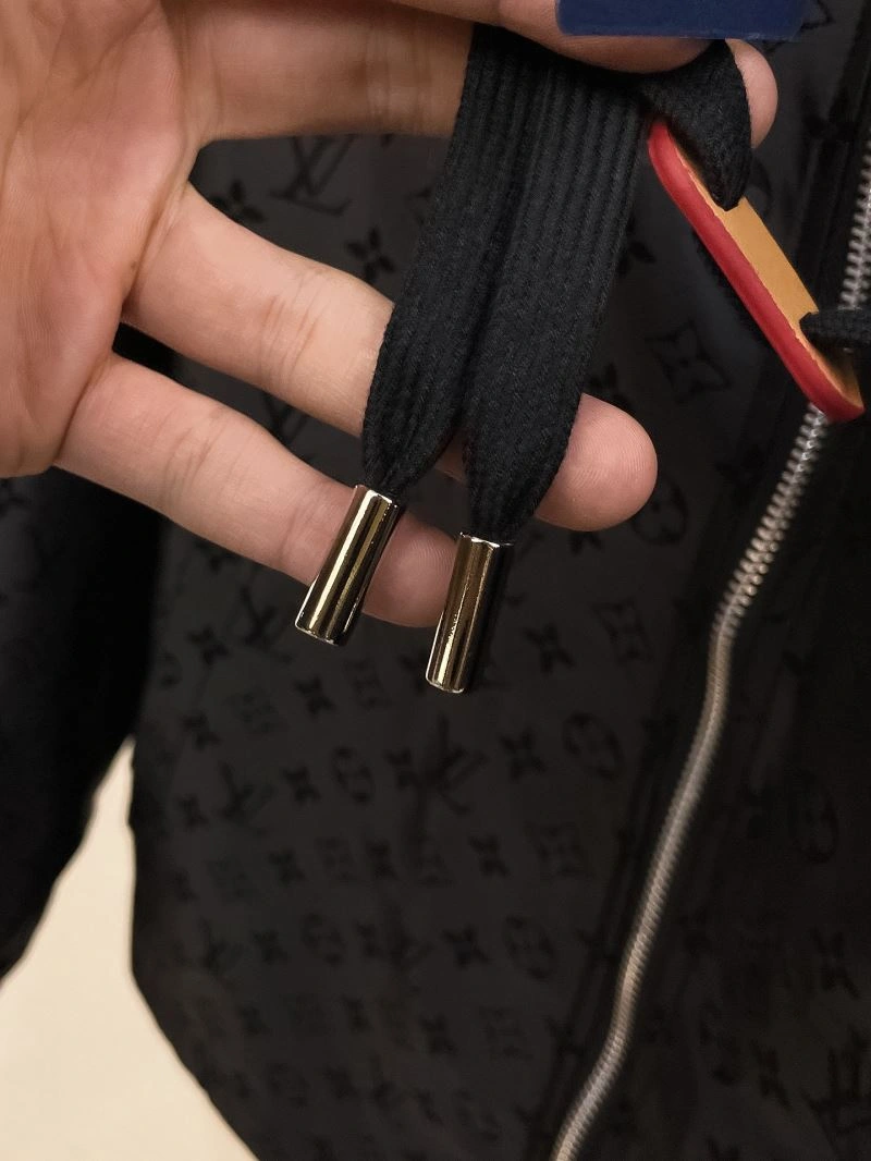 Minimalist Louis Vuitton Outwear 135876