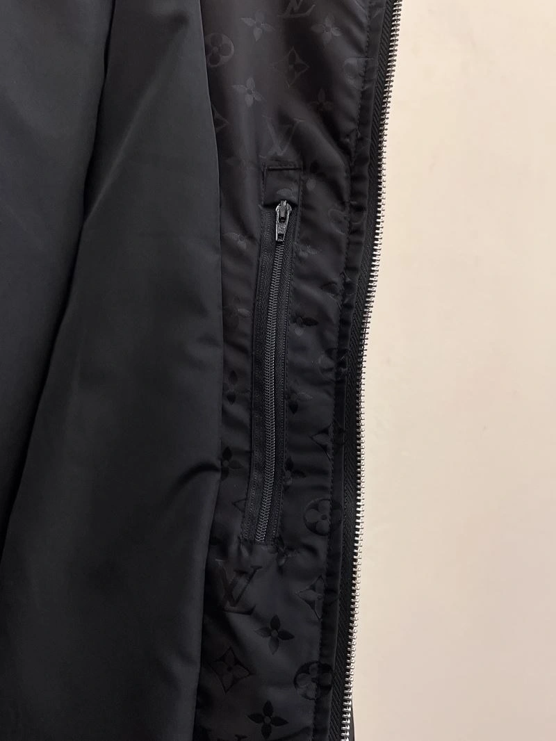 Minimalist Louis Vuitton Outwear 135876