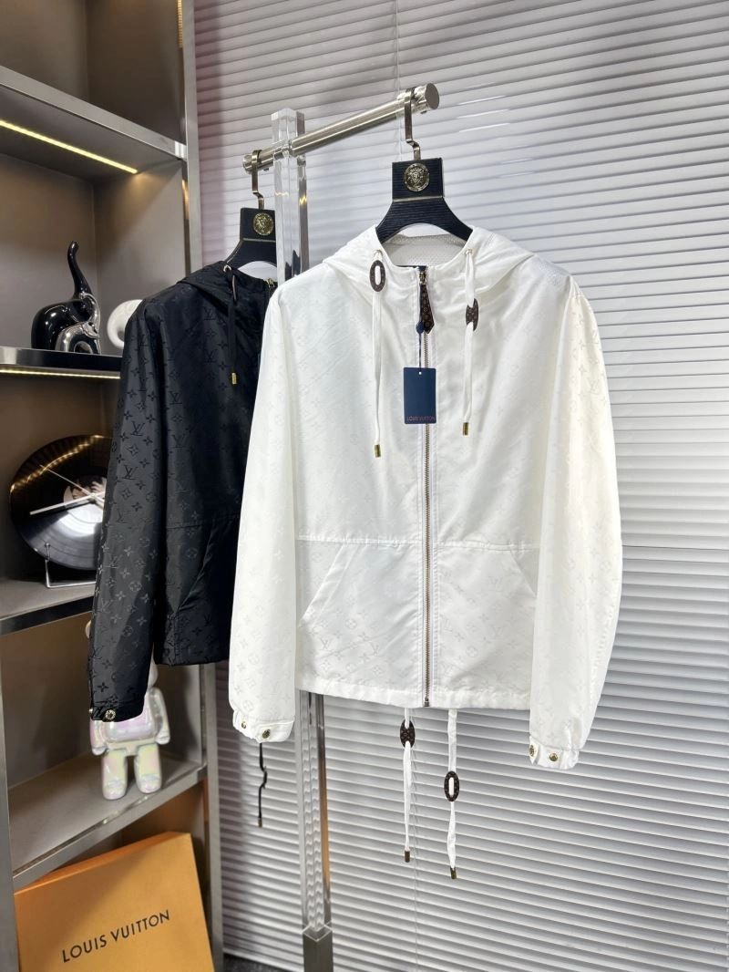 DailyWear Louis Vuitton Outwear 135802