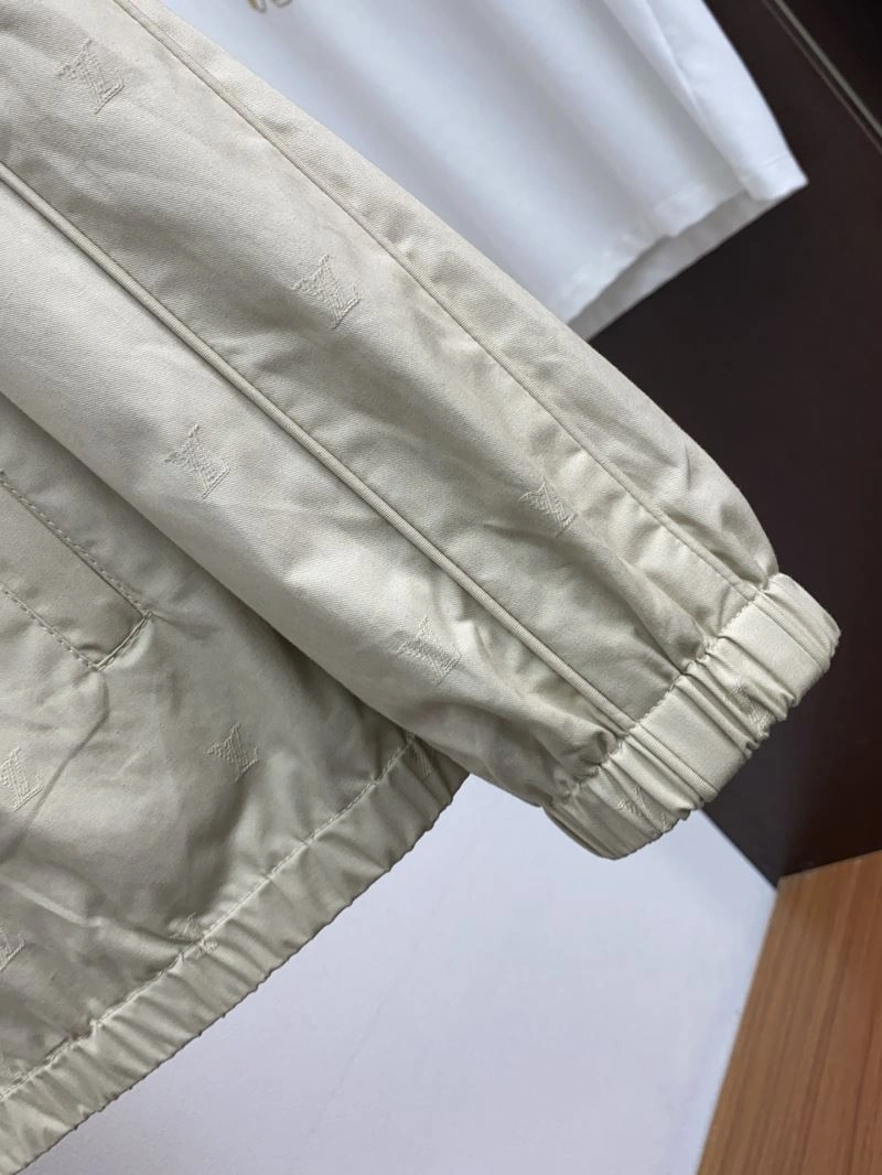 ZipUp Louis Vuitton Outwear 135804