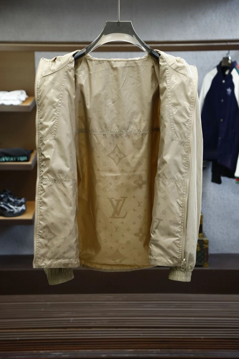 Louis Vuitton Outwear AllSeason 135796