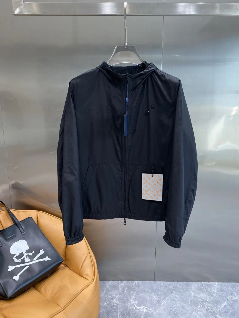 Supportive Louis Vuitton Outwear 135794
