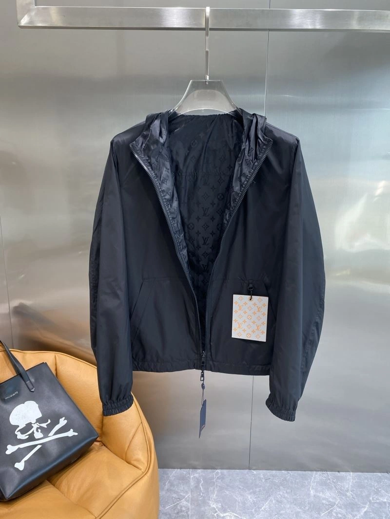 Supportive Louis Vuitton Outwear 135794