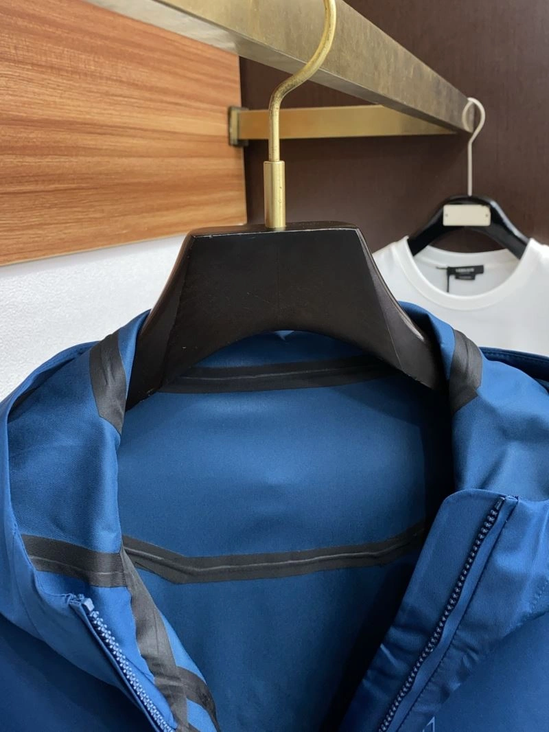 RelaxedFit Louis Vuitton Outwear 135788