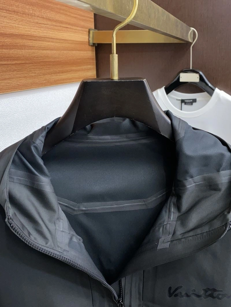 Louis Vuitton Outwear Youthful 135790
