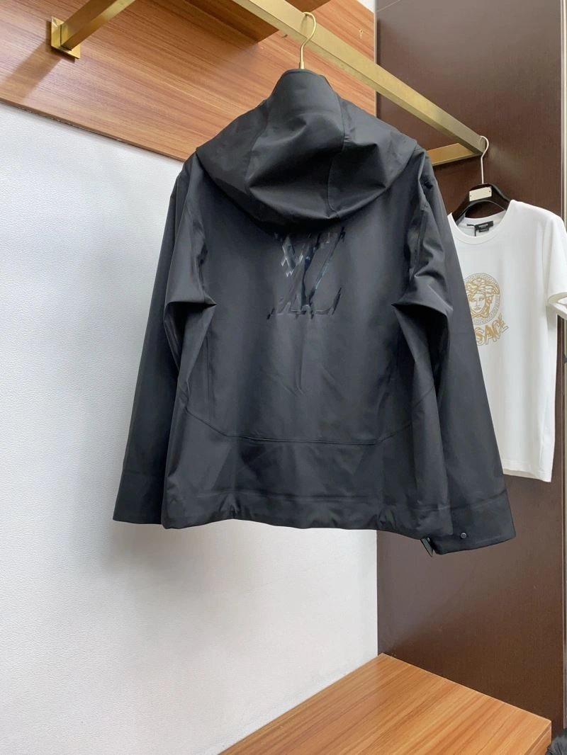 Louis Vuitton Outwear Youthful 135790