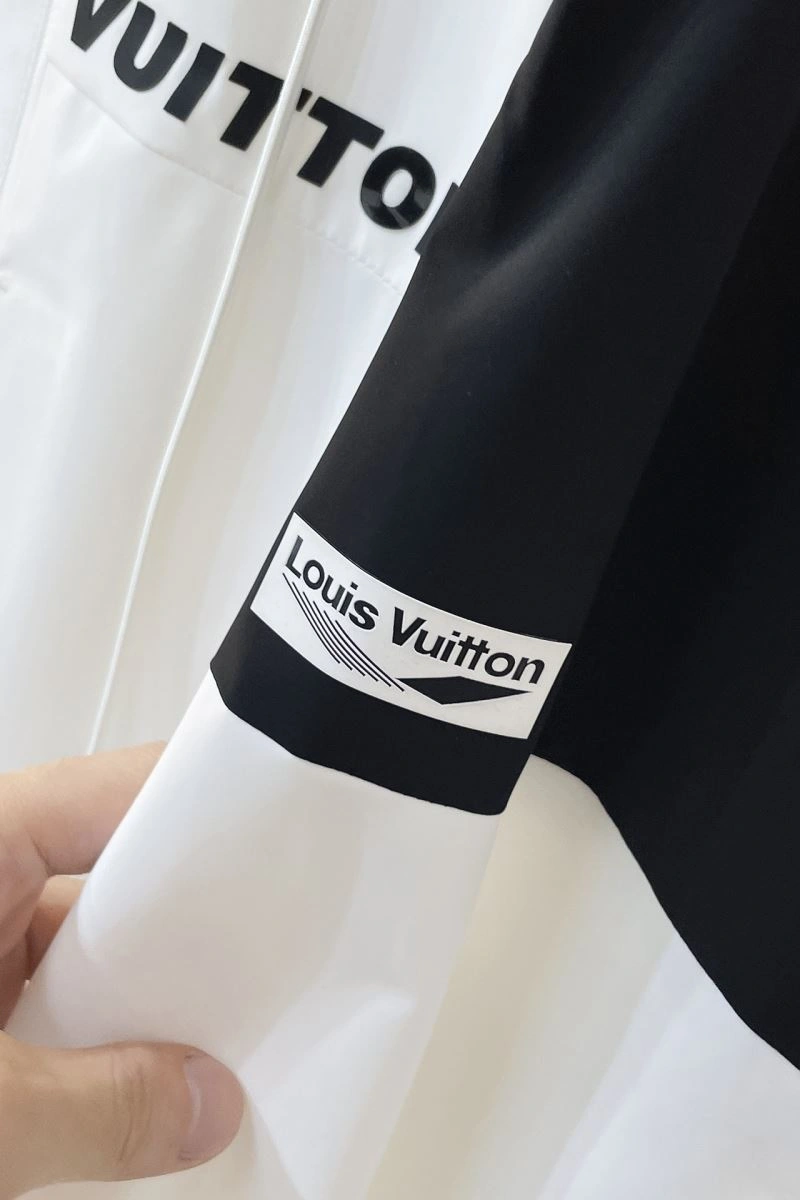 RelaxedFit Louis Vuitton Outwear 134979