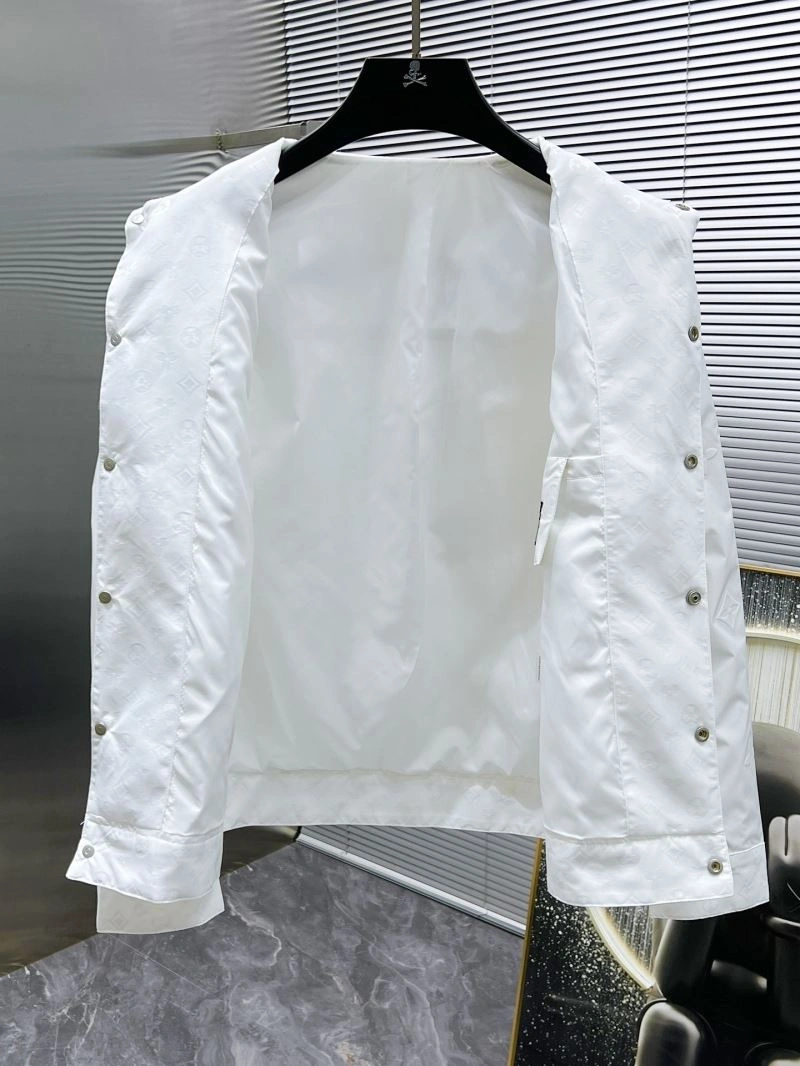 Premium Louis Vuitton Outwear 134978