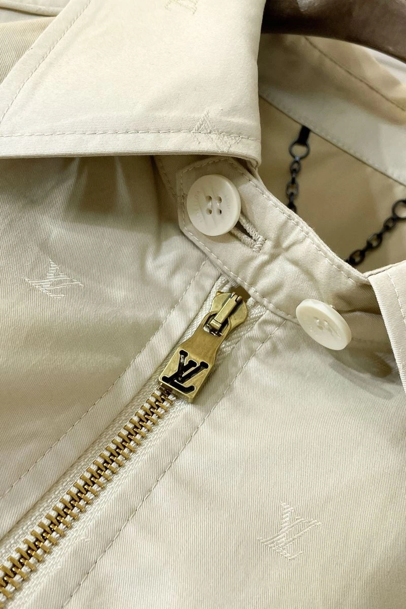 FashionForward Louis Vuitton Outwear 134947