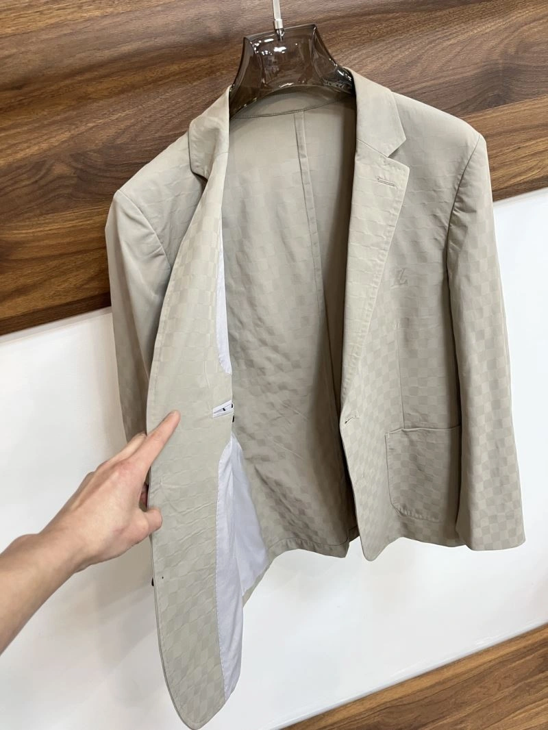 Louis Vuitton Outwear FreshLook 134932