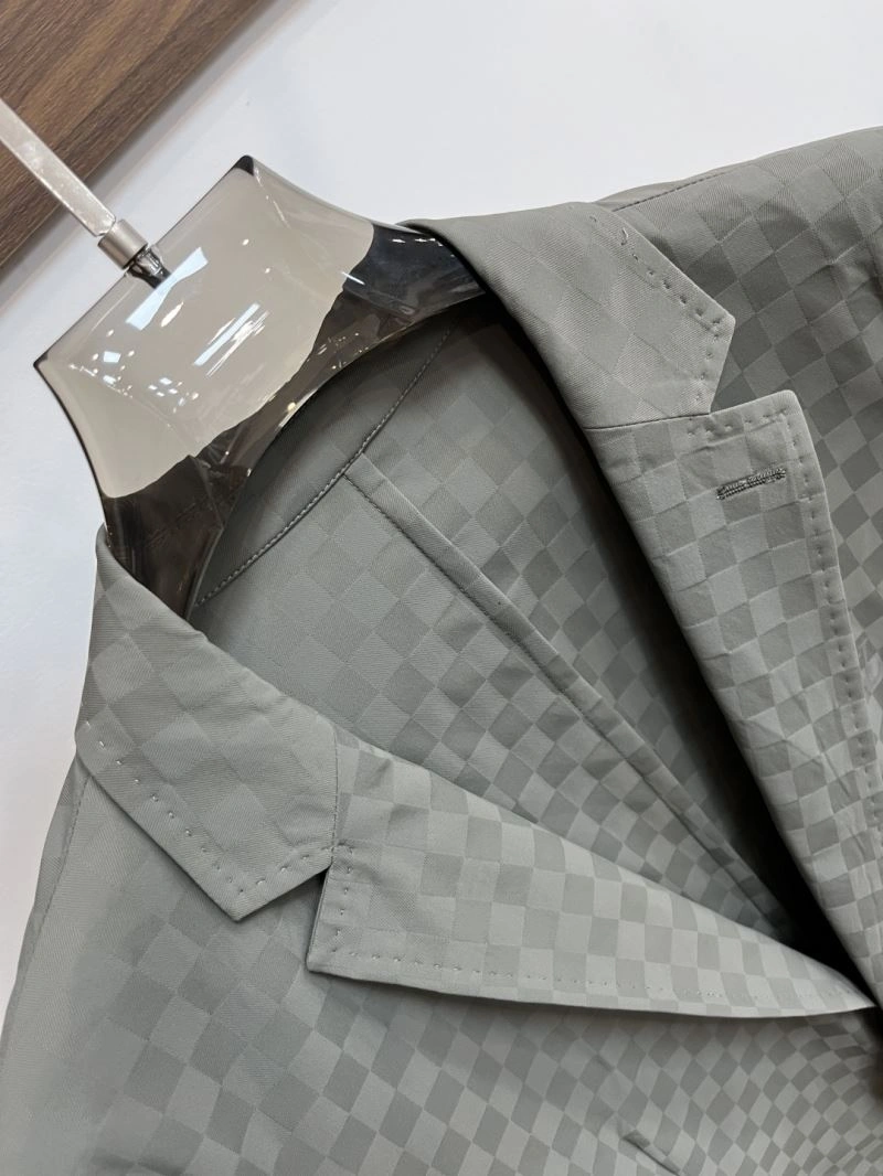 Louis Vuitton Outwear Colorful 134924