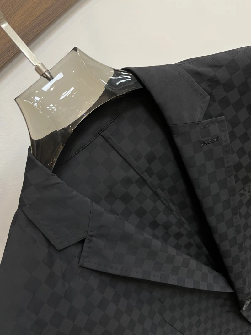 Louis Vuitton Outwear BestValue 134926