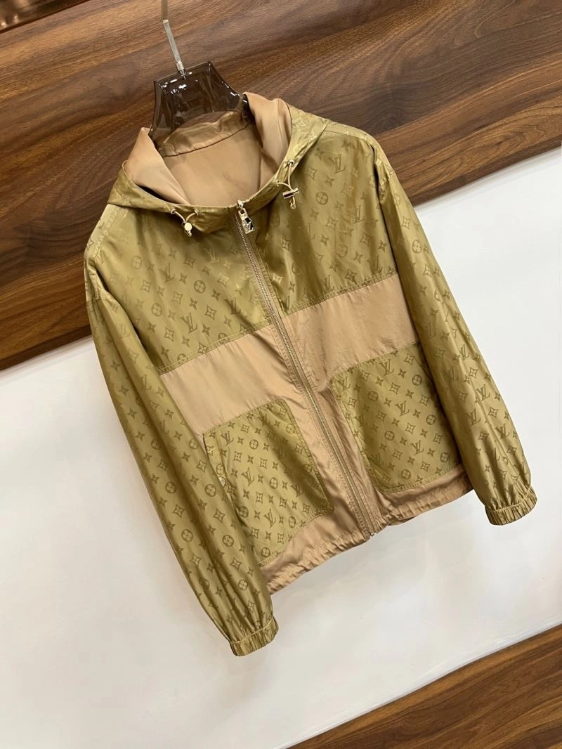 MoistureWicking Louis Vuitton Outwear 134938