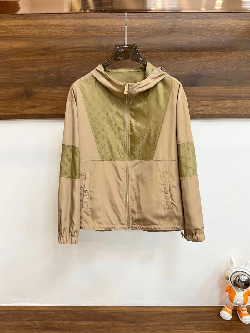 MoistureWicking Louis Vuitton Outwear 134938