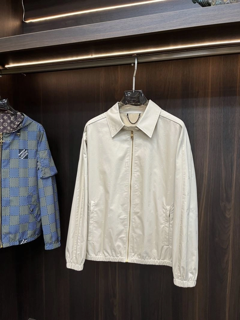 Modern Louis Vuitton Outwear 134919