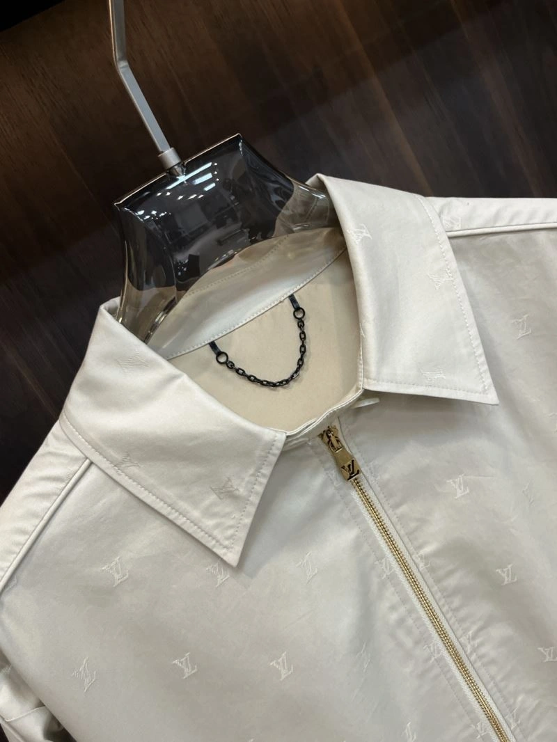 Modern Louis Vuitton Outwear 134919
