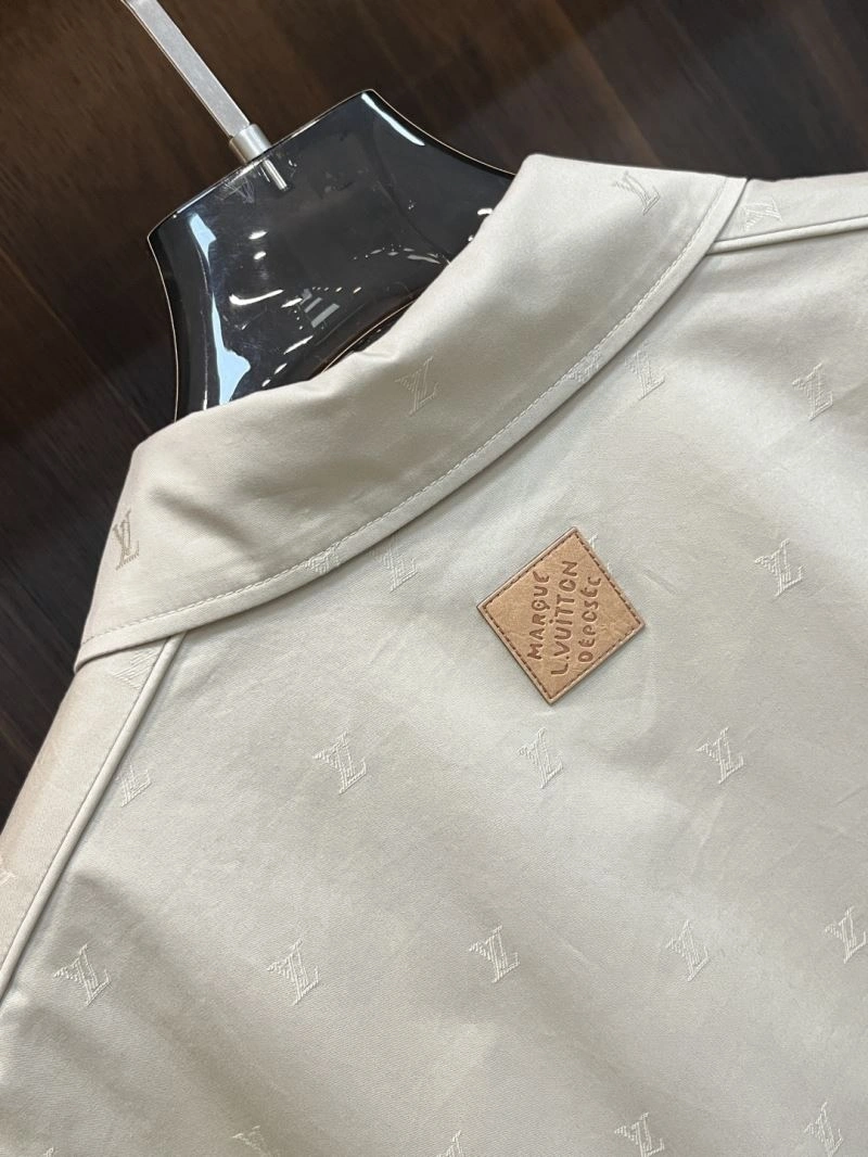 Modern Louis Vuitton Outwear 134919