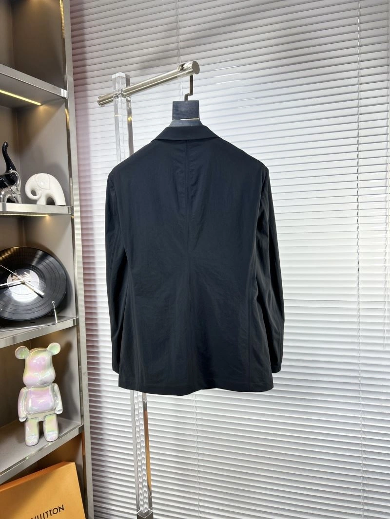 Louis Vuitton Outwear AllSeason 134930
