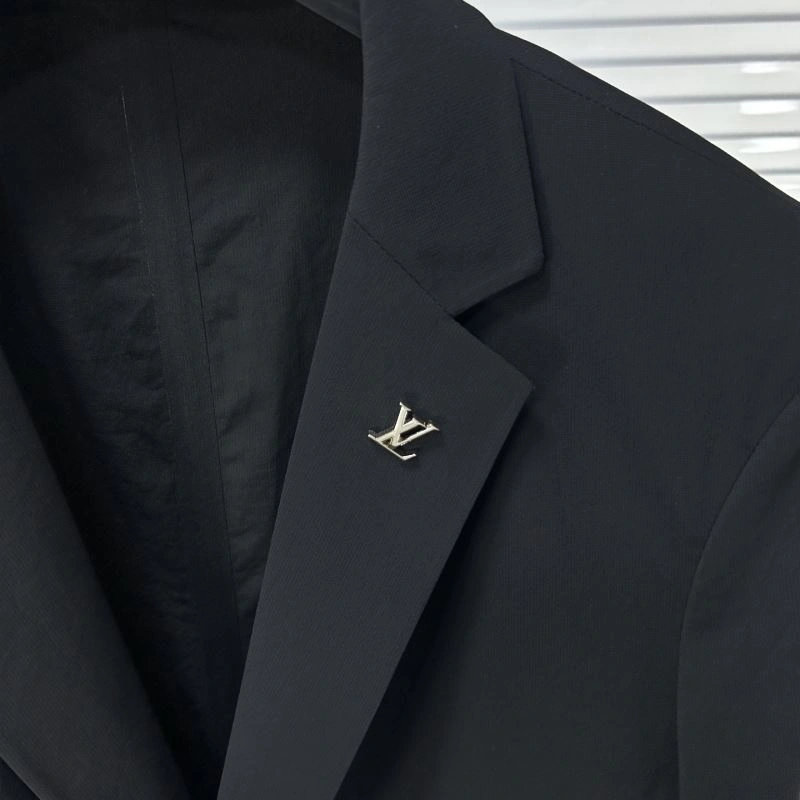 Louis Vuitton Outwear AllSeason 134930