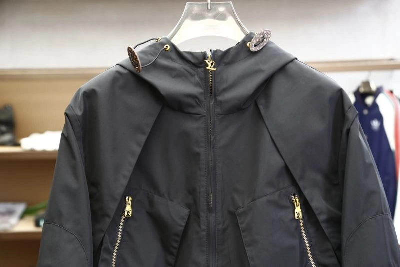 Louis Vuitton Outwear WaterResistant 134913