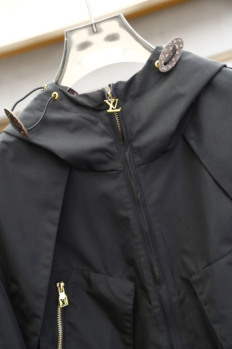 Louis Vuitton Outwear WaterResistant 134913
