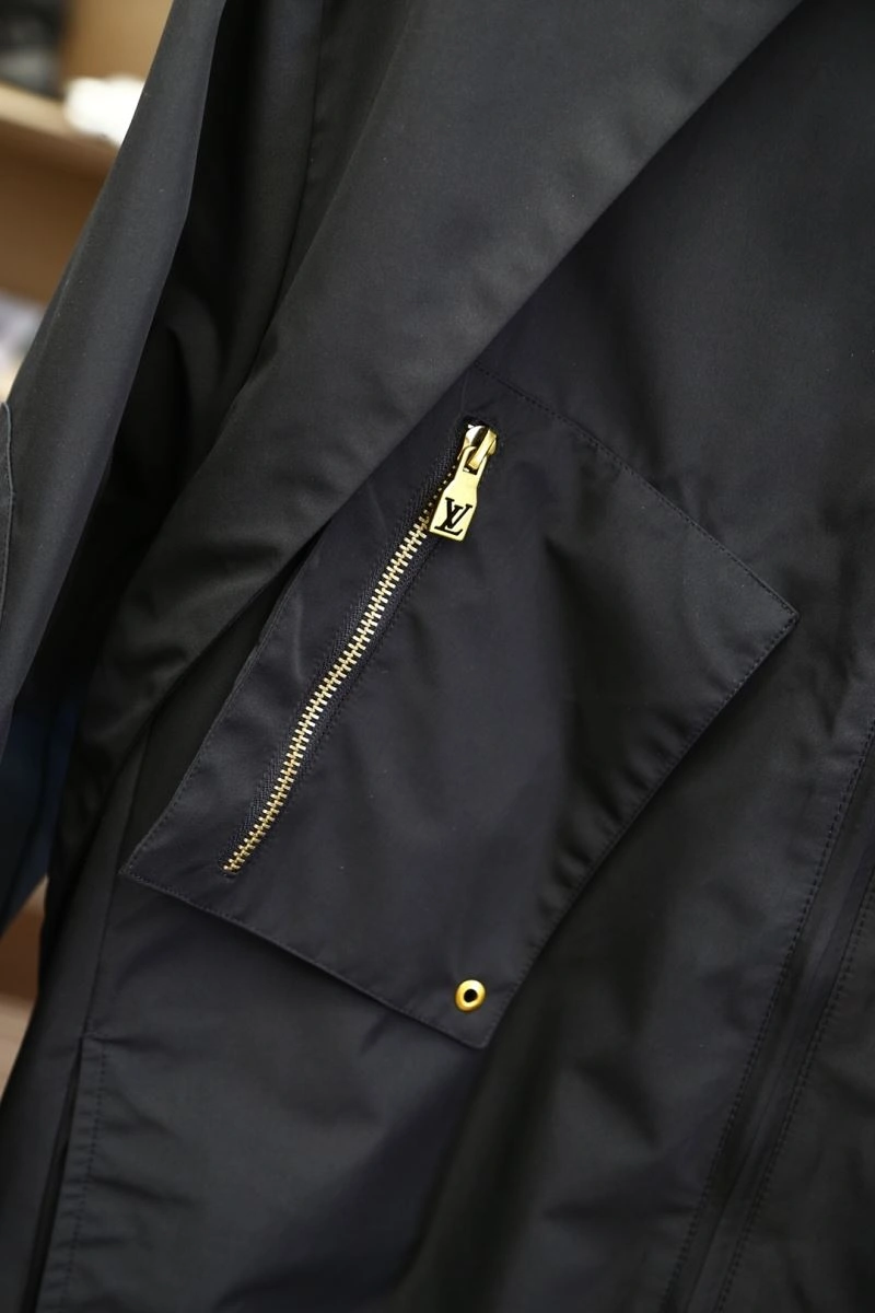 Louis Vuitton Outwear WaterResistant 134913