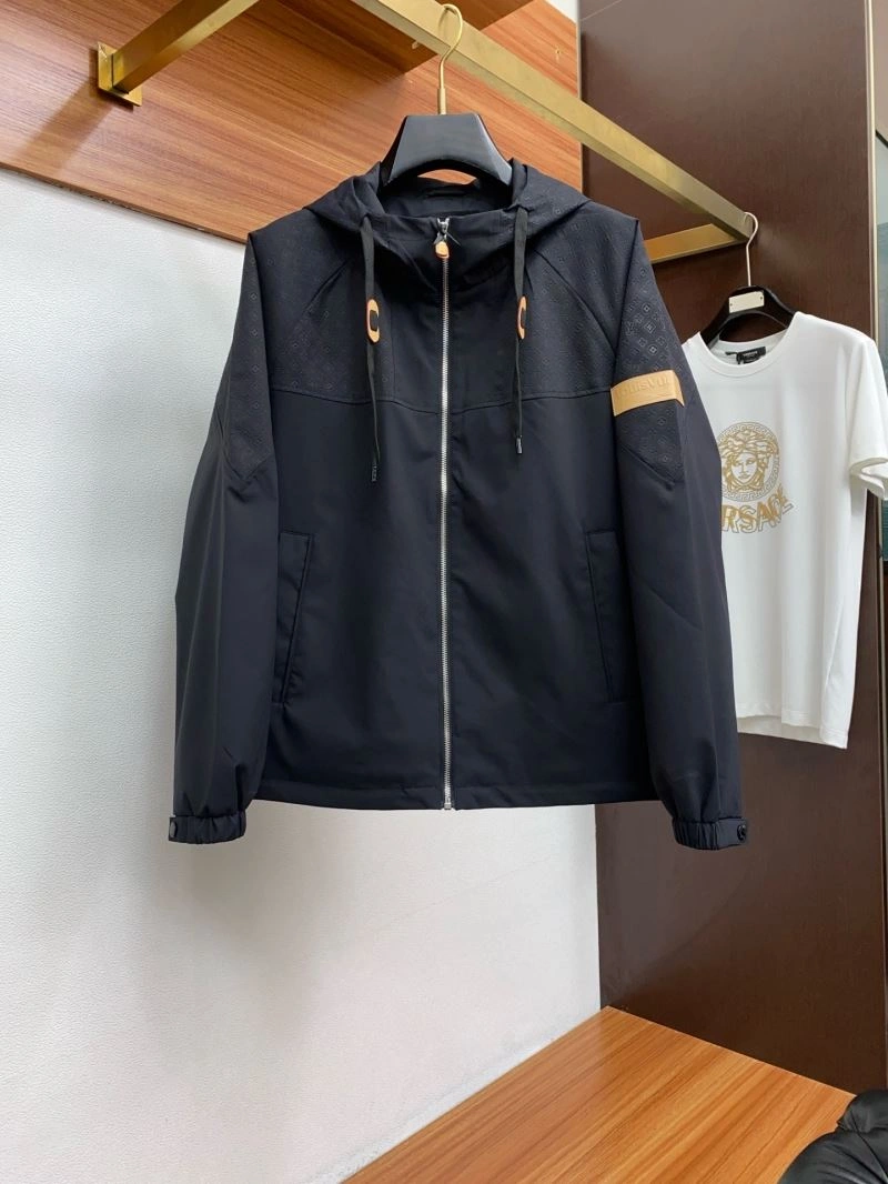 Louis Vuitton Outwear Unisex 134910