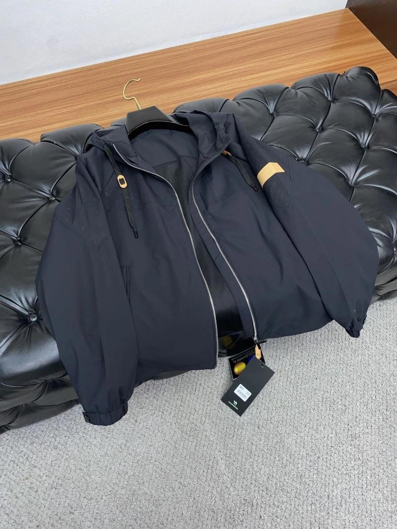 Louis Vuitton Outwear Unisex 134910