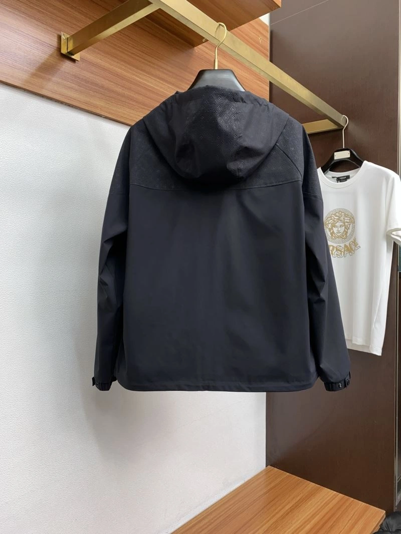 Louis Vuitton Outwear Unisex 134910