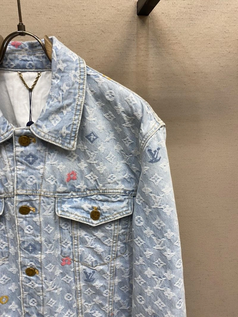 Louis Vuitton Outwear Cozy 134903