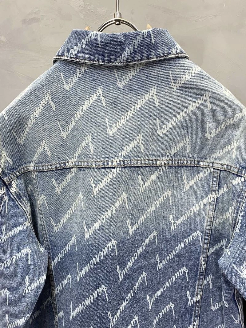 Louis Vuitton Outwear GoAnywhere 134895