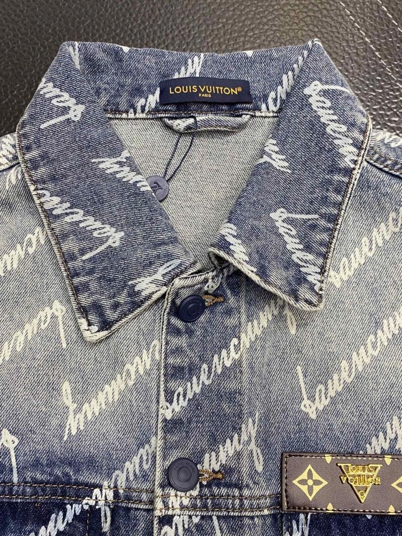 Louis Vuitton Outwear GoAnywhere 134895