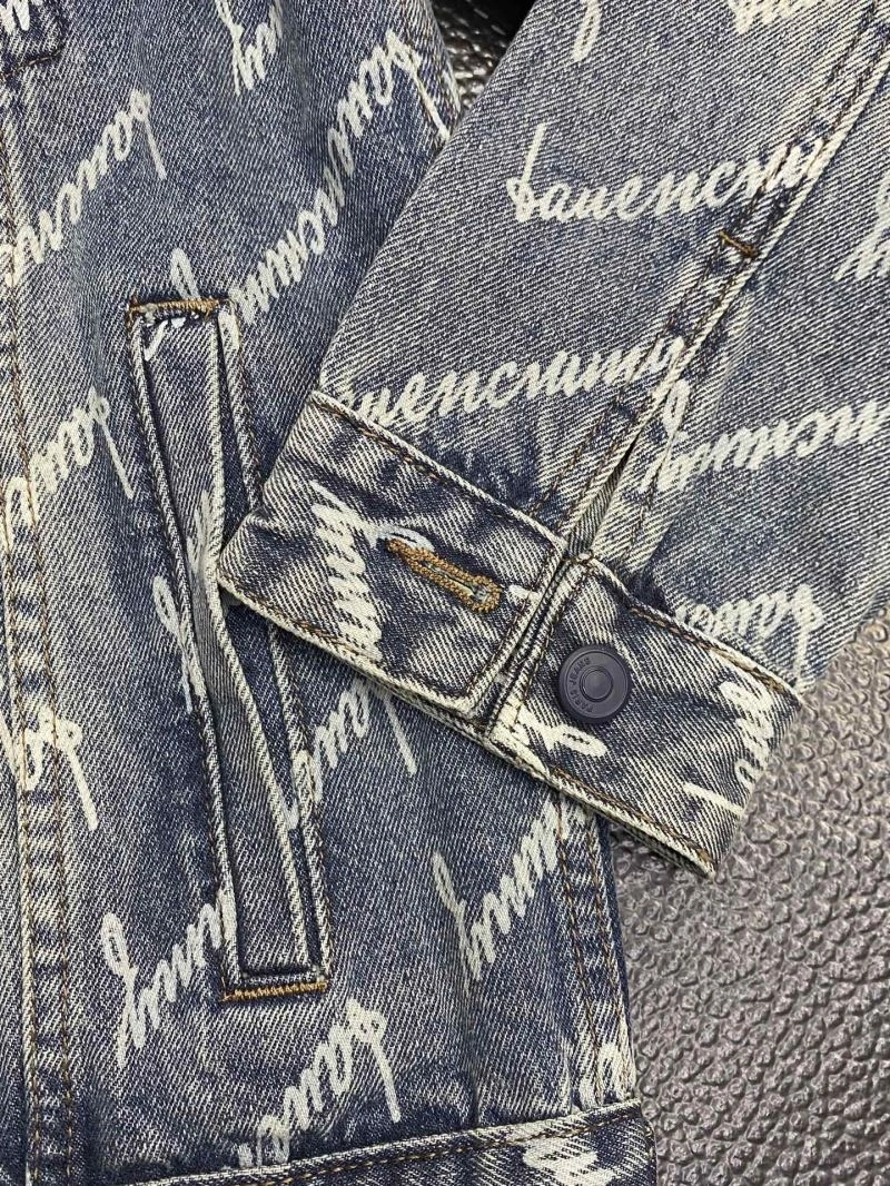 Louis Vuitton Outwear GoAnywhere 134895