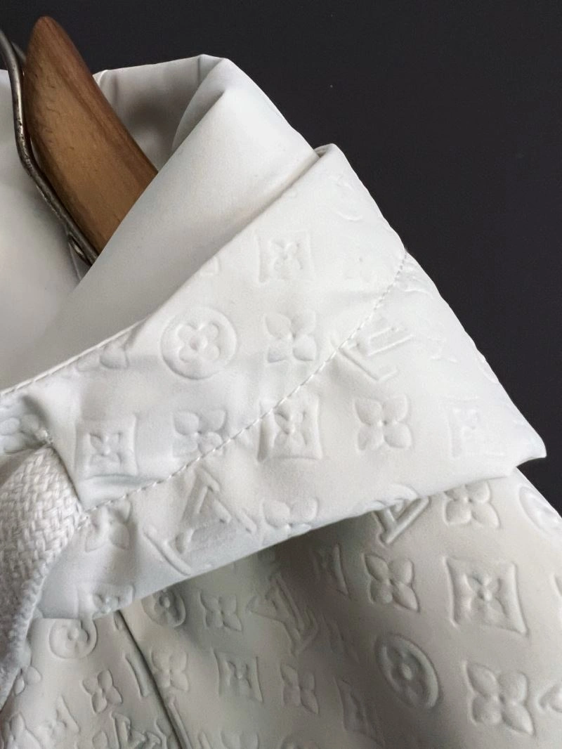 Sustainable Louis Vuitton Outwear 134891