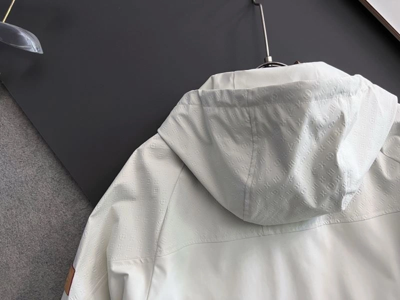 Sustainable Louis Vuitton Outwear 134891