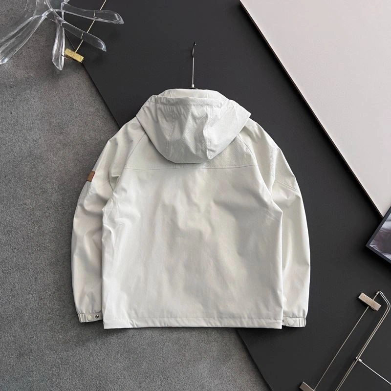 Sustainable Louis Vuitton Outwear 134891
